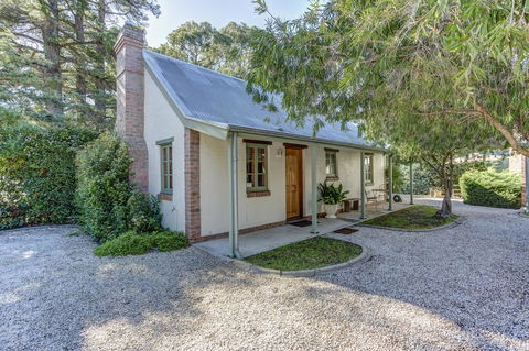 Tanunda Cottages - Mackay Tourism 2