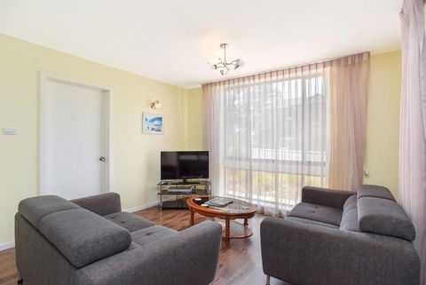 The Dolphins Beachfront Apartments - Mackay Tourism 17