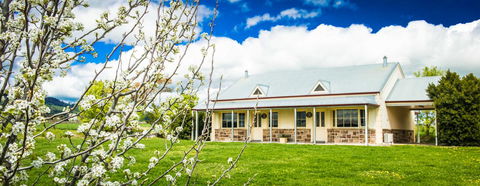 Barossa Vineyard Cottages - Mackay Tourism 41