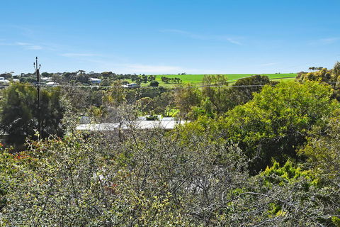 Port Of Call - Port Willunga - C21 SouthCoast Holidays - Mackay Tourism 6