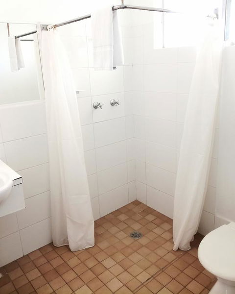 Arcadia Motel - Mackay Tourism 14