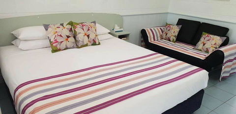 Arcadia Motel - Mackay Tourism 0