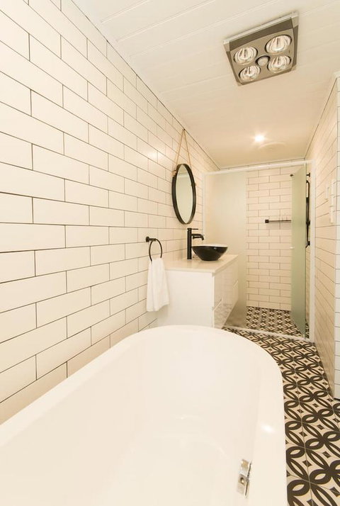 The Manor Basket Range - Mackay Tourism 1