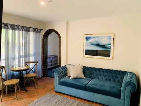 The Manor Basket Range - Mackay Tourism 12