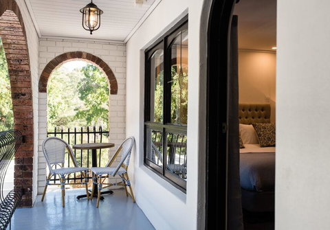 The Manor Basket Range - Mackay Tourism 18