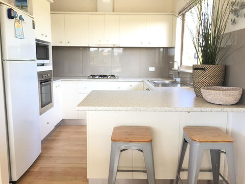 White Sands Holiday Retreat - Mackay Tourism 4
