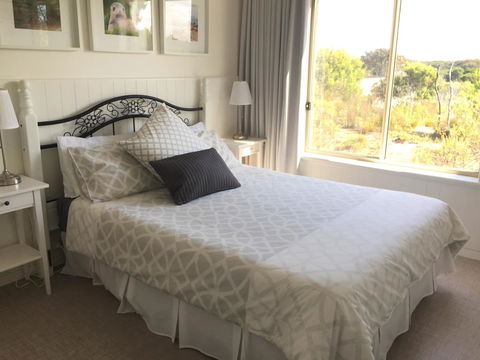 White Sands Holiday Retreat - Mackay Tourism 24