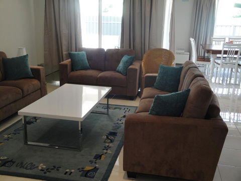 White Sands Retreat - Mackay Tourism 1