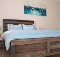 Smugglers Inn Studio Apartments - Mackay Tourism