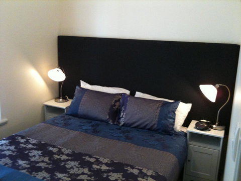 Adelaide - Semaphore Beach Front - Mackay Tourism 16