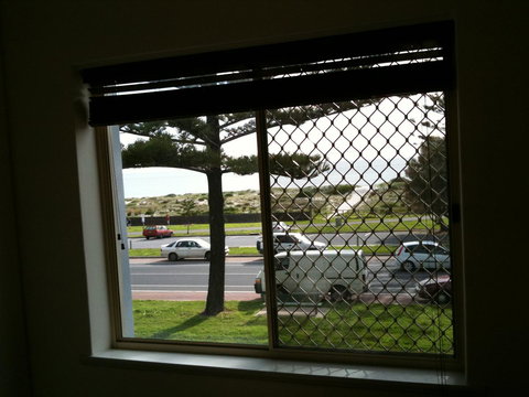 Adelaide - Semaphore Beach Front - Mackay Tourism 14