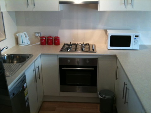 Adelaide - Semaphore Beach Front - Mackay Tourism 10