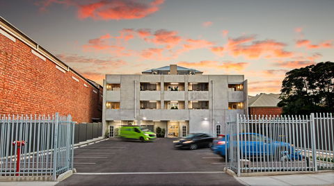 Semaphore Splash Apartments - Mackay Tourism 1