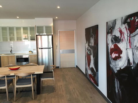 Semaphore Splash Apartments - Mackay Tourism 8