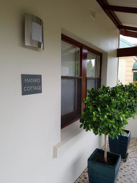Mataro Cottage - Mackay Tourism 1