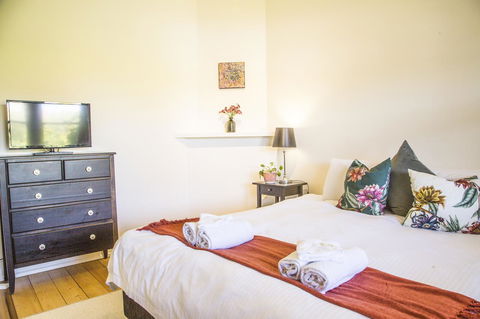 Mataro Cottage - Mackay Tourism 10