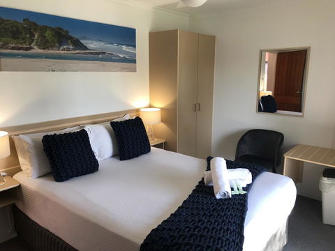 OCEAN BREEZE MOTEL - Mackay Tourism 22