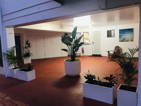 OCEAN BREEZE MOTEL - Mackay Tourism 4