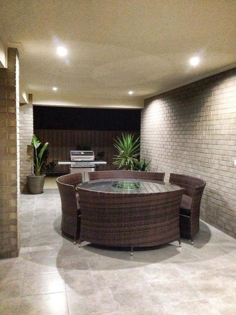 Casavino Luxury Villa - Mackay Tourism 8
