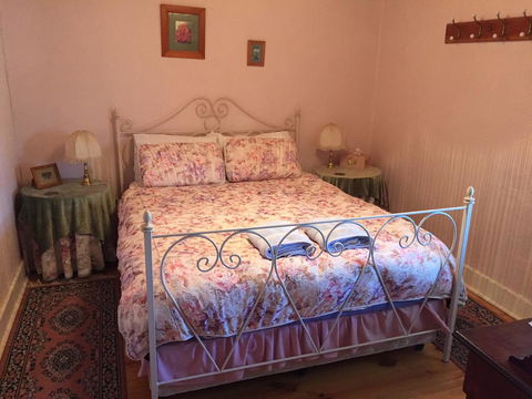 Lavender Cottage B&B - Mackay Tourism 1