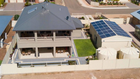 Rezare House Bed & Breakfast - Mackay Tourism 2