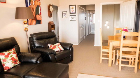 Rezare House Bed & Breakfast - Mackay Tourism 27