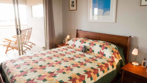 Rezare House Bed & Breakfast - Mackay Tourism 5