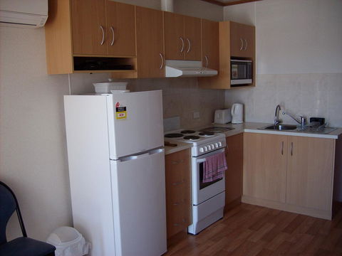 Jacko's Holiday Cabins - Mackay Tourism 1