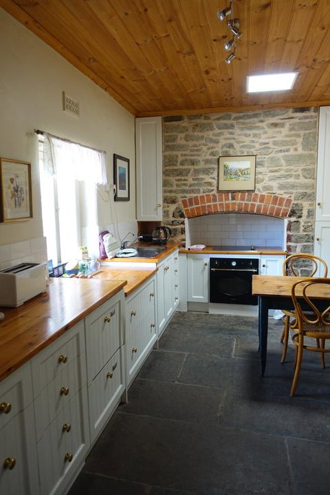 Amy\'s House Bed & Breakfast - Mackay Tourism 36