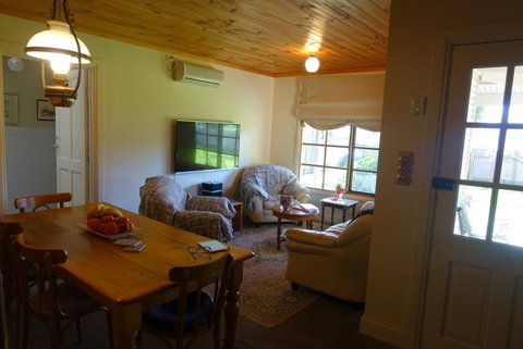 Amy\'s House Bed & Breakfast - Mackay Tourism 42