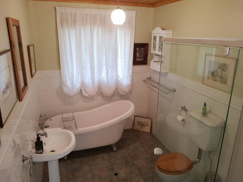 Amy\'s House Bed & Breakfast - Mackay Tourism 13