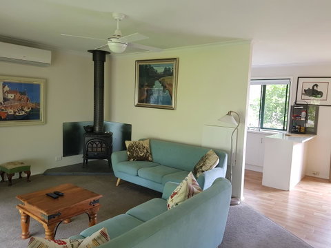 Amy\'s House Bed & Breakfast - Mackay Tourism 25