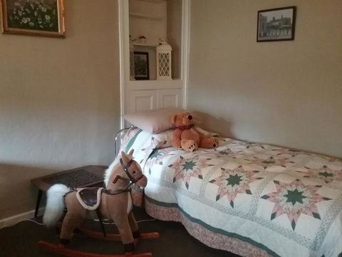 The Pig And Whistle - Mackay Tourism 35