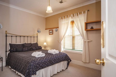 Angaston Saleyards Luxury Accommodation - Mackay Tourism 2