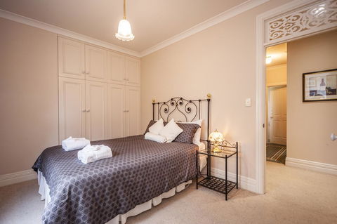 Angaston Saleyards Luxury Accommodation - Mackay Tourism 16