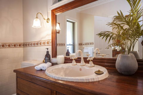 Angaston Saleyards Luxury Accommodation - Mackay Tourism 28