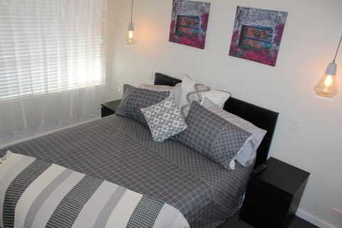 Christophers Villa - Mackay Tourism 16