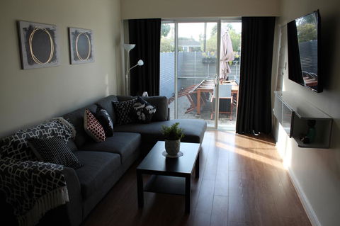 Christophers Villa - Mackay Tourism 38