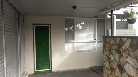 Christophers Villa - Mackay Tourism 4