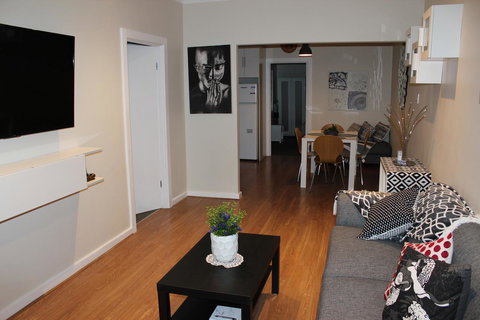 Christophers Villa - Mackay Tourism 35