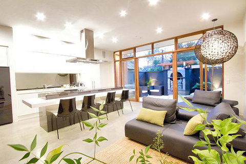 Sticky Rice Villas - Mackay Tourism 5
