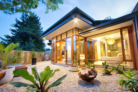 Sticky Rice Villas - Mackay Tourism 13