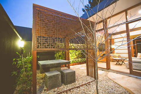 Sticky Rice Villas - Mackay Tourism 9