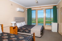 Book Tailem Bend Accommodation Vacations Mackay Tourism Mackay Tourism