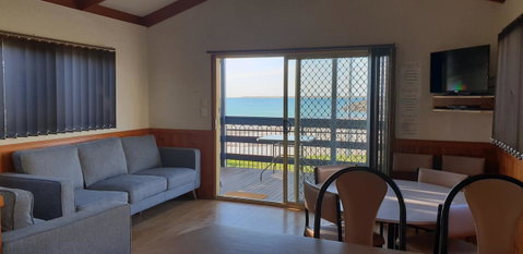 Wallaroo Beachfront Tourist Park - Mackay Tourism 5
