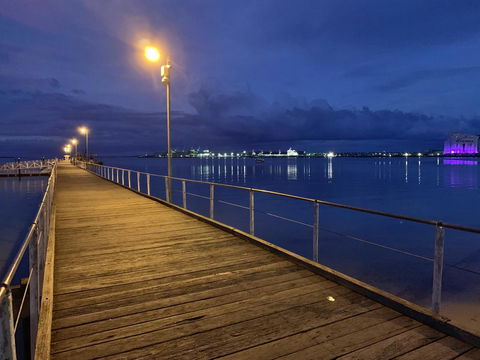 Hilton Beachfront Motel - Mackay Tourism 12