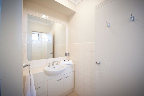 The Bluff Resort Apartments - Mackay Tourism 43