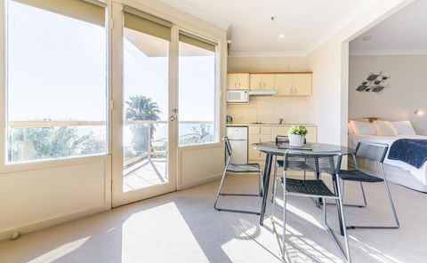The Bluff Resort Apartments - Mackay Tourism 9