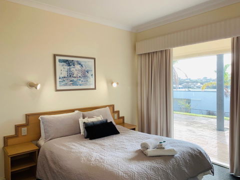 The Bluff Resort Apartments - Mackay Tourism 2