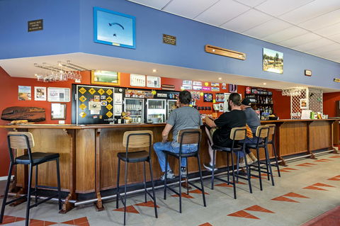 Border Village Roadhouse - Mackay Tourism 5